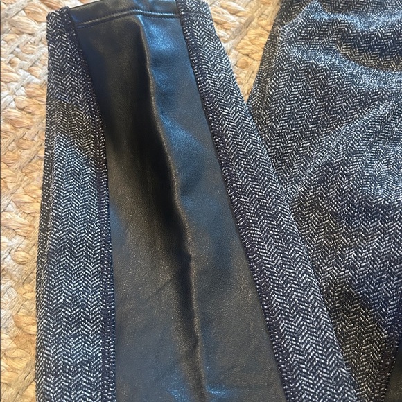 Athleta Black and Gray Patterned Leggings, herringbone pattern with leather - Picture 4 of 8